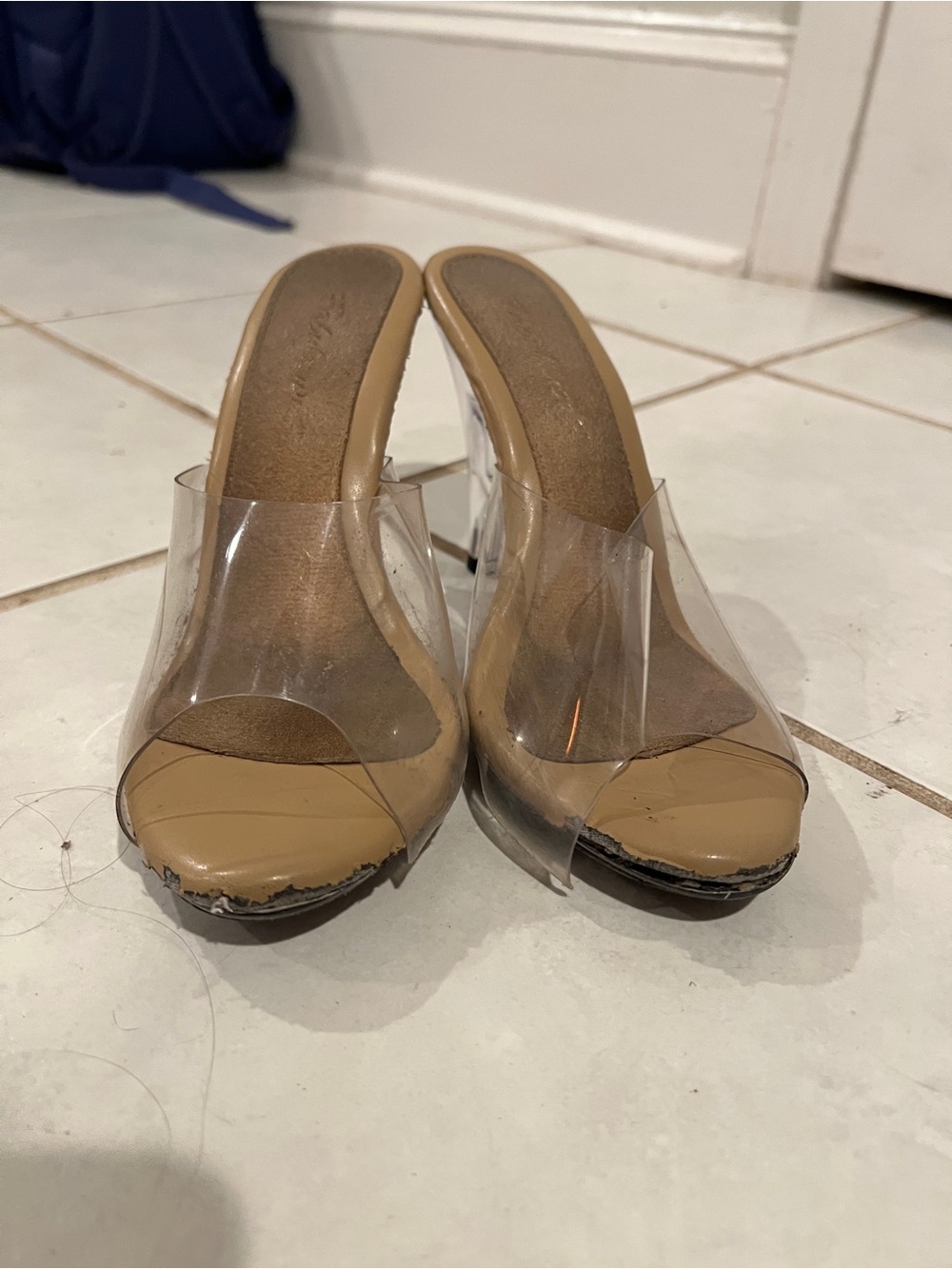 Very well worn club heel pleasers